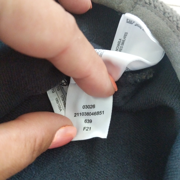 Roots Cropped Half Button Green Sweatshirt - Picture 8 of 9